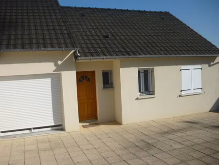 pavillon f4 plain-pied route des millades a ussac