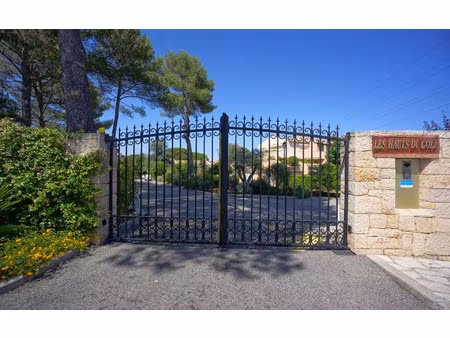 location appartement  m² t-3 à mougins  1 661 €