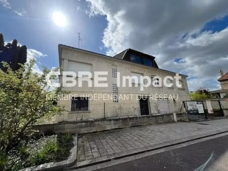 vente commerce 147 m²