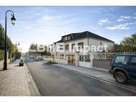 vente commerce cormontreuil 51350 147m²