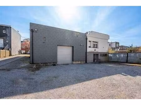 entrepôt avec bureaux à rocourt