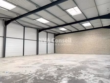 vente entrepôt 550 m²