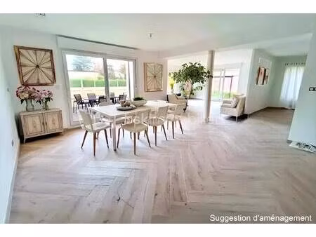 maison contemporaine de 161 50 m² à henin-beaumont