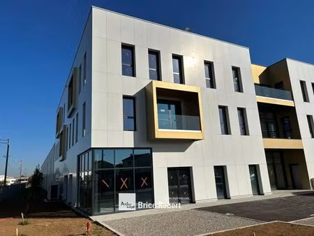 vente local d’activités decines charpieu 69150 301m²