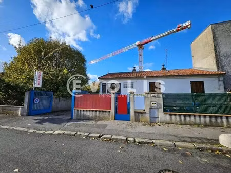 vente local d'activités 310 m²
