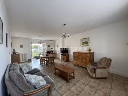 maison de 100 m² à ballan-mire