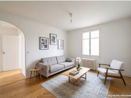 maison checy 4 pièce(s) 86 m2 - maison t4 a renover - 86² - terrain clos de 357 m².