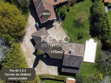 vente maison 8 pièces 223 m² mionnay (01390)