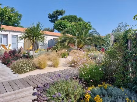 exclu capifrance a vendre ile d'oleron (17) en coeur village - résidence para-hôtelière 11