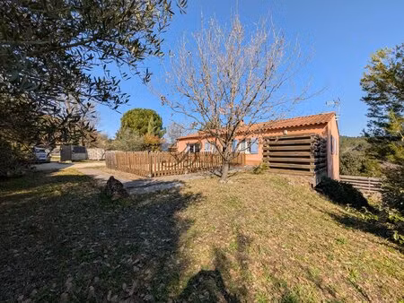 vente villa de plain pied avec piscine et grand garage  à mirabeau 84120.