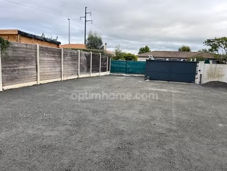 terrain constructible de 262m² bassens (33)