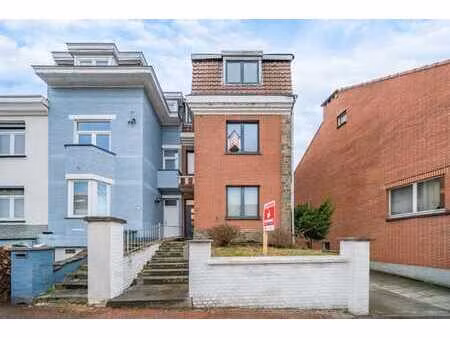 maison 4 chambres en plein coeur de la hulpe