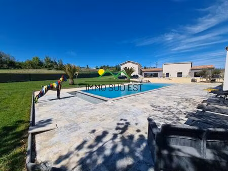 villa 7 pièces 340m² terrain 11548m²