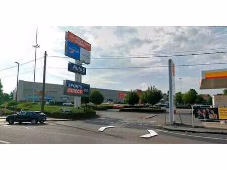 bien commercial à louer à jemappes.