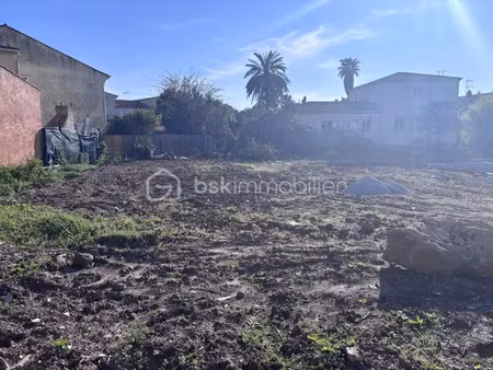 vente terrain 589 m² à agde (34300)  307 500 €