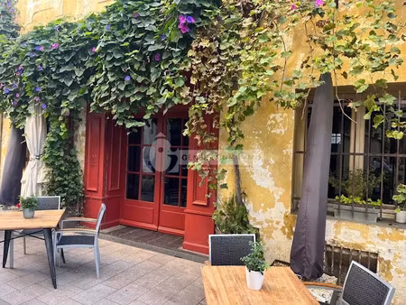 vente locaux professionnels 8 pièces 160 m² à arles (13200)  84 000 €