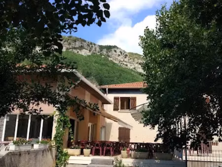 vente locaux professionnels 800 m² à saint-julien-du-verdon (04170)  998 000 €