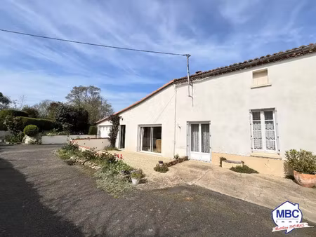 vente maison à andrezé (49600) : à vendre / 126m² andrezé