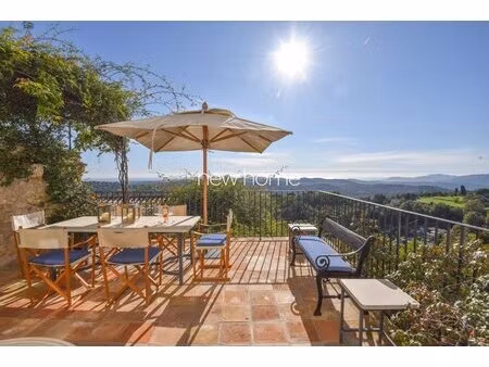 une bastide exceptionnelle avec une vue magnifique