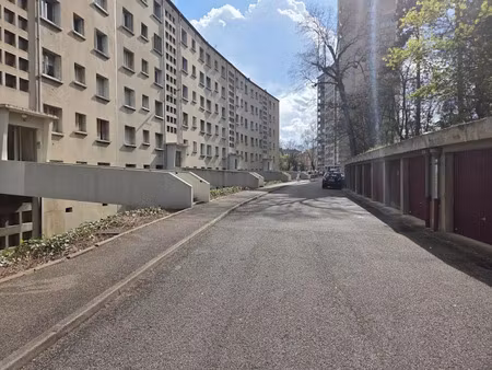 vente parking 14 m² à oullins (69600)  18 000 €
