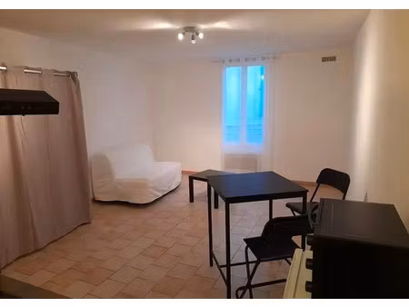location meublée appartement 1 pièce 26 m² à draguignan (83300)  480 €