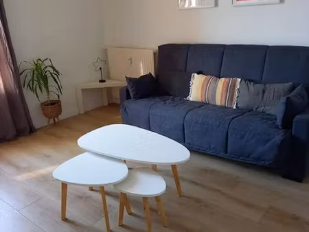 location meublée appartement 2 pièces 45 m² à ales (30100)  595 €