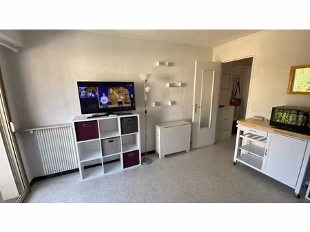location meublée appartement 1 pièce 21 m² à cannes la bocca (06150)  645 €