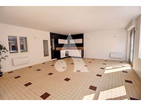 location appartement 4 pièces 82.03 m² à féchain (59247)  645 €