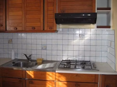 location meublée appartement 2 pièces 35 m² à fos-sur-mer (13270)  650 €