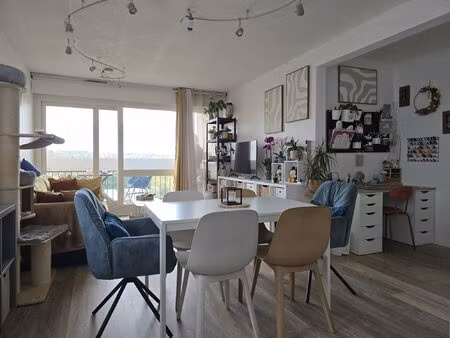 appartement t3 avec balcon