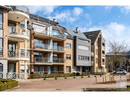 appartement (91m²) met 2 slaapkamers én garagebox in het centrum van lanaken