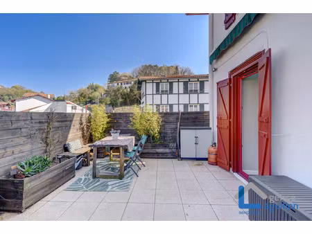 appartement renove 3 pieces avec terrasse