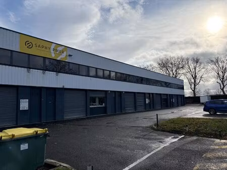 local d'activité avec bureaux