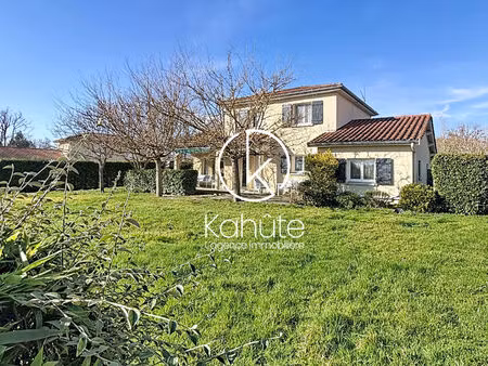 maison balbigny 7 pièce(s) 122 m2