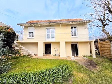 maison individuelle 3 chambres avec jardin  suite parentale et b