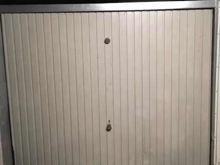 location parking à aix-en-provence (13090)  143 €