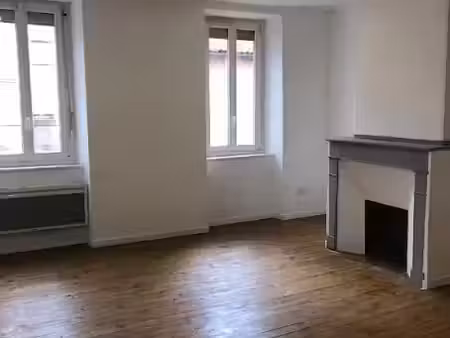 location maison 3 pièces 66 m² à lavelanet (09300)  550 €