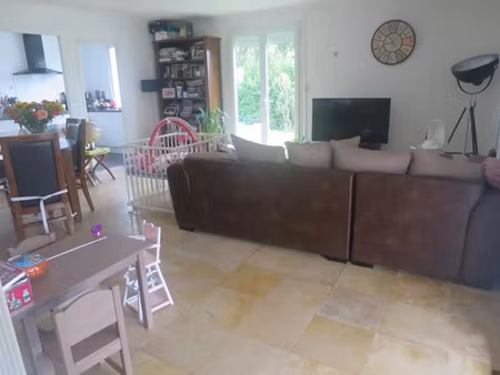 location maison 7 pièces 110 m² à merignac (33700)  1 595 €