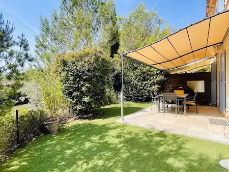 location meublée maison 3 pièces 66 m² à mallemort (13370)  1 400 €