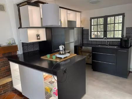 location villa 4 pièces 76 m² à bouc-bel-air (13320)  1 725 €