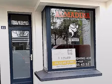 location locaux professionnels 2 pièces 26.8 m² à saint-nazaire (44600)  860 €