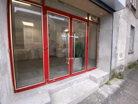 location locaux professionnels 25 m² à clichy-sous-bois (93390)  1 200 €