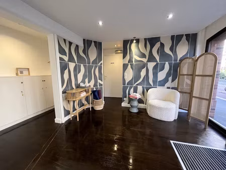 location locaux professionnels 84 m² à amiens (80000)  1 260 €