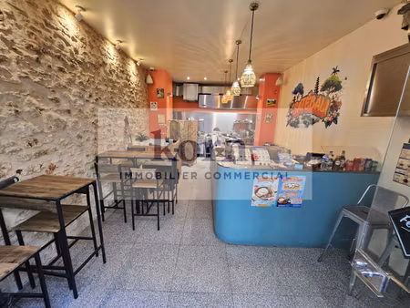 location locaux professionnels 50 m² à paris 17ème (75017)  26 400 €