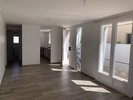 canet plage appartement avec grande terrasse