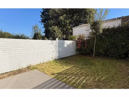 location maison  m² t-3 à saint-médard-en-jalles  1 310 €