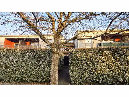 appartement t2 40 m2 avec jardin - résidence sécurisée