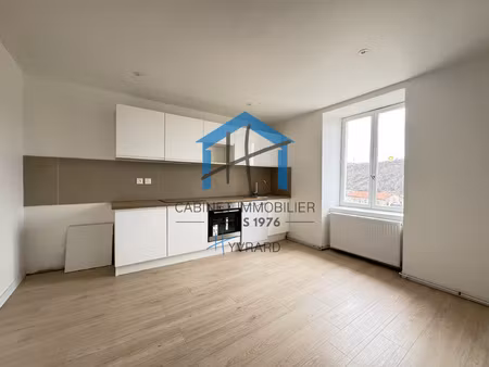 appartement t4 rénové avec terrasse