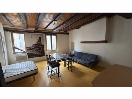 studio meublé 32m2 en plein centre-ville d’avallon