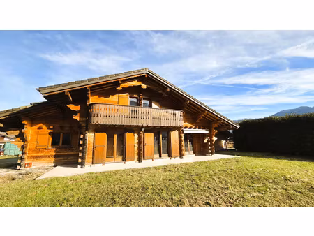 chalet 100 m2 3 chambres + un bureau +2 garages